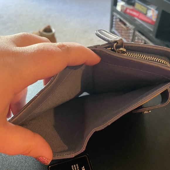 Lavender l zip CHANEL wallet - Picture 3 of 8